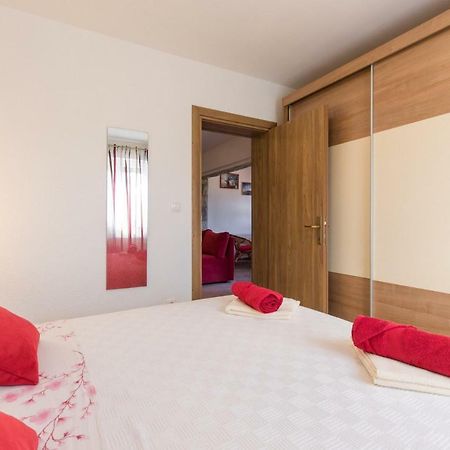 Apartment Doris, Nenadici Nenadici  Exteriör bild